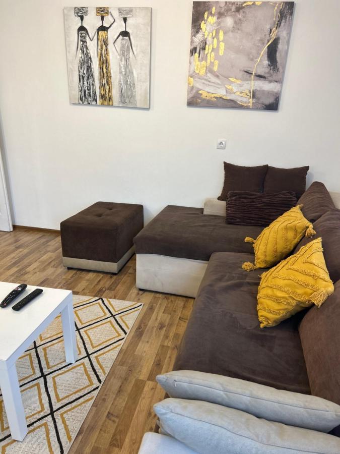 Lana Apartman Belgrade Luaran gambar